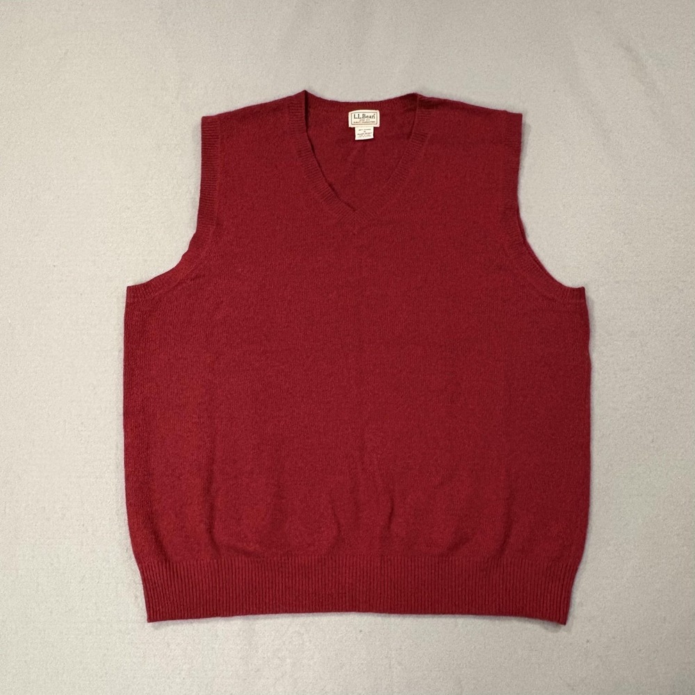 L.L. Bean Sweater Vest Men‎ XL Red V-Neck Cashmere Lightweight Knit Tight-Knit
